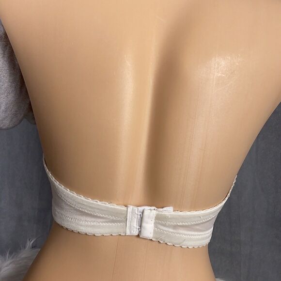 Vintage Vogue Bra Size 36C Shimmer Satin Fiberfill Lined Strapless Bra Canada - Picture 6 of 12